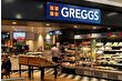 İngiltere’nin ünlü mağaza zinciri Greggs'ten artan hırsızlığa önlem: Self-servis kalktı, buzdolaplarına kilit ve güvenlik geldi