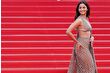 Ünlü oyuncu Alia Bhatt, Cannes'da Gucci elbisesiyle göz kamaştırdı