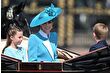 Galler Prensesi Kate Middleton'ın mavi şıklığı