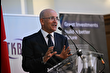 Mehmet Şimşek'ten Londra'da TL garantisi: Türk lirasındaki oynaklık önemli ölçüde azaldı