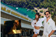 Hande Erçel ile Hakan Sabancı arasında patlayan dizi krizi tatlıya bağlandı, ikili tatil için Bodrum’a gitti