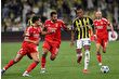 Fenerbahçe, Şampiyonlar Ligi play-off turunda Benfica ile berabere kaldı, turu Portekiz'deki rövanşa bıraktı