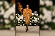 Paris Moda Haftası'ndaki Saint Laurent defilesinde Bella Hadid boy gösterdi