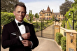 İngiltere’de James Bond filmlerinden hatıralarla döşenen ve Skyfall adı verilen malikane satışa çıktı