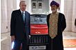 Cumhurbaşkanı Erdoğan, Umman Sultanı Heysem bin Tarık'a Togg hediye etti