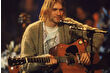 Kurt Cobain’in MTV Unplugged’da çaldığı rekor fiyatlı gitar Royal College of Music’e bağışlandı