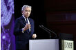 LVMH’nin patronu Bernard Arnault halefiyet sorusunu ’10 yıl sonra’ yanıtıyla geçiştirdi