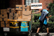 E-ticaret devi Amazon, ABD ve Kanada'daki satıcılara "yakıt ve lojistik" ek ücreti uygulayacak