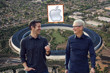 Apple CEO'su Tim Cook, 2011'den beri sürdürdüğü CEO'luk görevini bırakıyor, yerine John Ternus geçecek