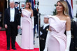 Melania Trump, Dior elbisesiyle yemek davetinde
