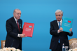 Cumhurbaşkanı Erdoğan, Kazakistan'da 15 milyar dolarlık ticaret hedefi doğrultusunda anlaşmalar imzaladı, 'Türk Yüzyılı' vurgusu yaptı
