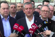 Özgür Özel, Manisa'da bayram namazı sonrası konuştu; yeni parti sorusuna net yanıt verdi