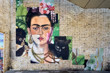 Tate Modern, Frida Kahlo’nun yalnızca bir sanatçı değil küresel bir kültürel ikon haline geliş sürecini kapsamlı bir sergiyle inceliyor