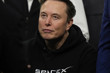 Elon Musk'ın sahibi olduğu SpaceX'in hisseleri düşünce serveti eridi ama unvanı değişmedi
