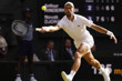 Novak Djokovic, Wimbledon'da Roger Federer'in rekorunu geride bıraktı