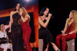 Dua Lipa ile Shakira aynı sahnede
