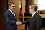 İhlas Holding Yönetim Kurulu Başkanı Mücahid Ören,Kırgızistan’daki iki dev enerji projesi için Kırgızistan Cumhurbaşkanı Caparov ile Bişkek'te görüştü
