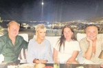 Ajda Pekkan, Bodrum'daki evinde dostlarını ağırladı