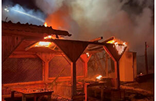 İstanbul'da alevli gece: 6 restoran kül oldu