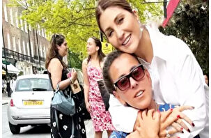 Sibel Can o patronun kızıyla Londra'da özlem giderdi