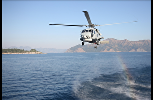 Antalya'da askeri helikopter düştü