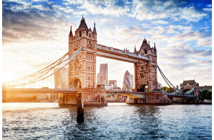İngiltere memurları Londra dışına çıkarıyor
