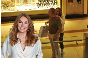 Dilek Hanif'ten gizemli sevgiliye sürpriz öpücük