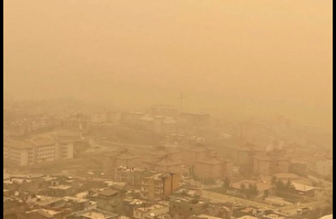 İzmir'de çöl tozu, sıcak ve sağanak alarmı