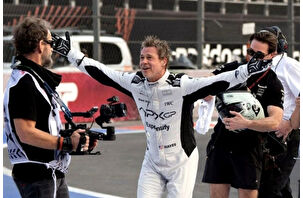 Brad Pitt’en Formula 1 pozu