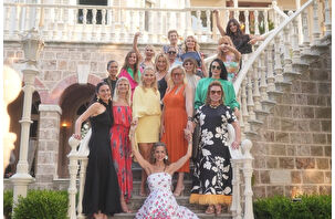 Arzu Sabancı arkadaşının yeni yaşını Büyükada'da kutladı