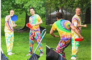 Brad Pitt ve Jimmy Fallon, Uptown Manhattan'daki Jimmy Fallon Show için renkli bir skeç çekti
