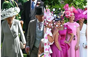 Geleneksel Royal Ascot at yarışları renkli görüntülere sahne oluyor