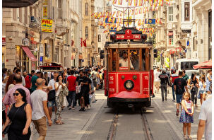 Beyoğlu'nda toplantı ve gösteri yürüyüşleri yasaklandı