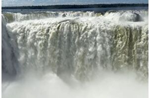 Arjantin'in doğal harikası: Iguazu Şelaleleri