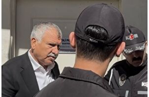 Adana Büyükşehir Belediye Başkanı Karalar tutuklandı