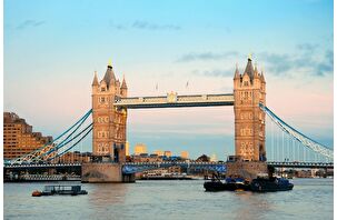Londra’nın simgesi Tower Bridge