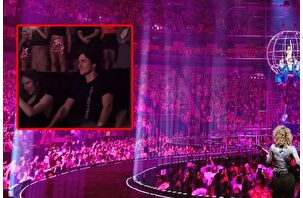 Justin Trudeau, Katy Perry'nin Lifetimes Turnesi'nde 'Firework' şarkısını söylerken görüntülendi
