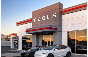 Tesla otopilot kazası için 243 milyon dolar ödeyecek