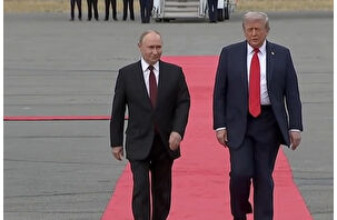 Putin-Trump, "Hayalet uçak" B2'nin geçişini böyle izledi