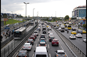 İstanbul'da ilk okul günü trafiği