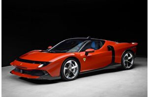 Ferrari Testarossa geri döndü