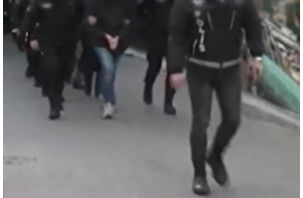 Rüşvetle mezuniyet çetesi ortaya çıktı:54 gözaltı kararı
