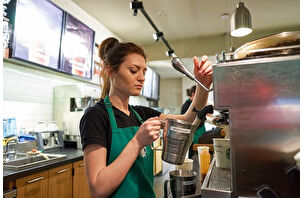 Starbucks yüzlerce şubesini kapatıyor