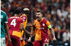 Aslan kükredi, Liverpool sustu