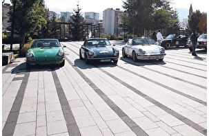 Belçikalı klasik otomobil tutkunları Erzurum’da
