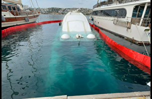 Bodrum'da lüks yat sulara gömüldü