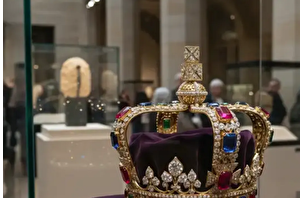 Louvre'dan çalınan eserlerden Eugenie'nin tacı bulundu