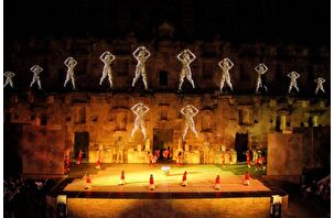 'Anadolu Ateşi' Aspendos’ta gösteri düzenledi