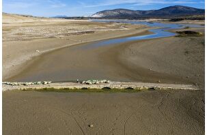 Apa Barajı’nda sular çekilince 600 yıllık Osmanlı köprüsü yeniden gün yüzüne çıktı