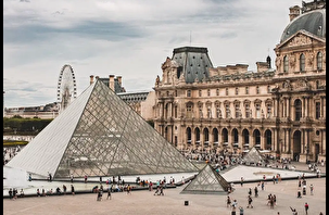 Louvre Müzesi ikinci darbeyi su sızıntısından aldı